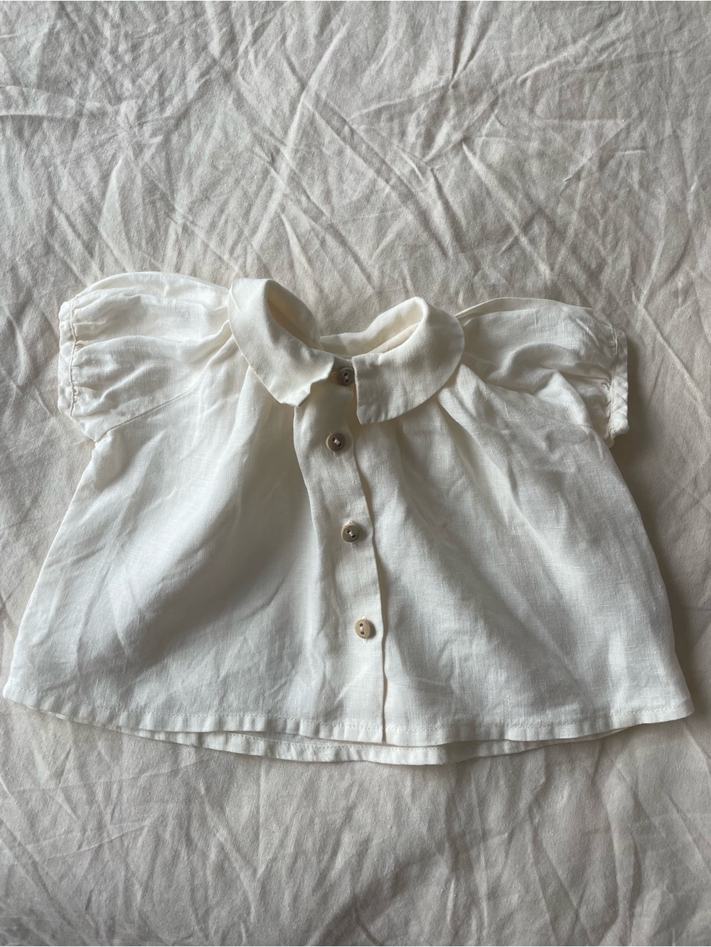 Oeuf Cream Button-Front Puff Sleeve Blouse